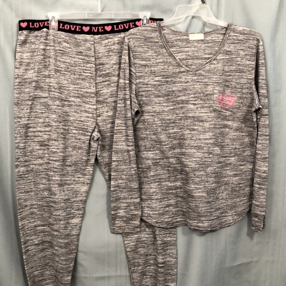 Sleepwear Set - Picture 1 of 5